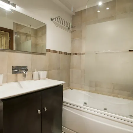 Grand Parliment Duplex By Homing Apartment