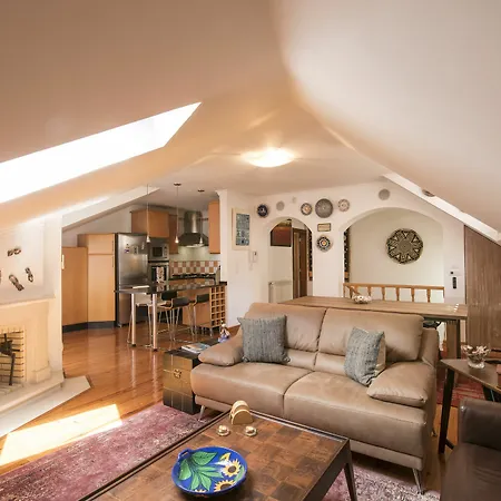 Apartment Grand Parliment Duplex By Homing